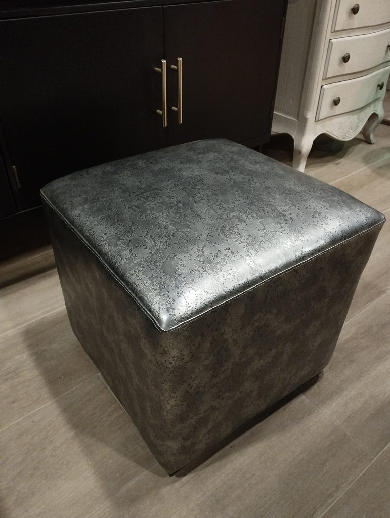 PUFF PLATEADO 42X42X34